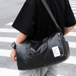 スポーツバッグ 旅行バッグ 2WAY 大容量 独立シューズポケット付き ジム 通勤 お洒落 PUレザー 収納便利（1ヶ）
