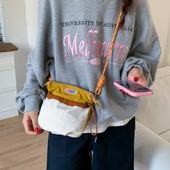 メッセンジャーバッグ キッズ キャンバスバッグ カジュアル アウトドア 登山 お洒落 コンパクト（1ヶ）