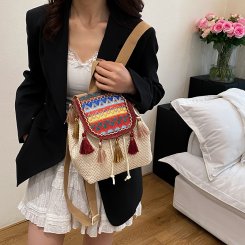 草編バッグ レディース リゾートバッグ オックスフォード生地 フリンジ付き 軽量 旅行 日常 お洒落（1ヶ）