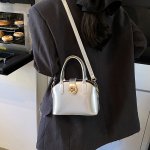 ショルダーバッグ レディース 斜めがけ PU ミニ ママ 大容量 軽量 斜め掛け おしゃれ カラフル ミニショルダー 2way 通勤バッグ（1ヶ）