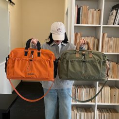 トラベルバッグ 男女兼用 旅行バッグ 大容量 軽量 オックスフォード 防水 ジム 通勤 便利（1ヶ）