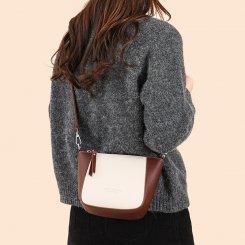 2026春 新作 ショルダーバッグ メッセンジャーバッグ 2way レディース PU素材 ジップ 通勤 お出かけ プレゼント 母の日 お洒落（1ヶ）