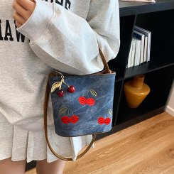 レディース 3way バッグ ミニバッグ ショルダーバッグ 通勤 磁石ボタン チェリー刺繍 新作 人気（1ヶ）