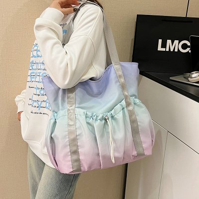 ショルダーバッグ レディース 2way トートバッグ 大容量 ナイロン プリーツ生地 カラフルデザイン 春 日常 通勤 おしゃれ 軽量 かわいい（1ヶ）