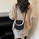 サドルバッグ レディース 斜めがけバッグ スエード 秋冬新作 通勤 お出かけ お洒落 使いやすい（1ヶ）