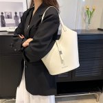 ショルダーバッグ レディース 大人 ハンドバッグ レディース 大容量 肩掛けバッグ 大人 pu トートバッグ フォーマル 通勤バッグ 肩掛け かばん カジュアル 上品 通勤 オフィス きれいめ オールシーズン（1ヶ）