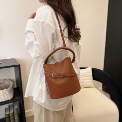水桶バッグ レディース 2way 水桶バッグ PU 通勤 旅行 軽奢 2026春 新作 上質感（1ヶ）