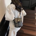 ショルダーバッグ レディース PUバッグ 大人 斜めがけ ショルダー 韓国バッグ マザーズバッグ 斜め掛け 通勤バッグ カジュアル 大きめ（1ヶ）