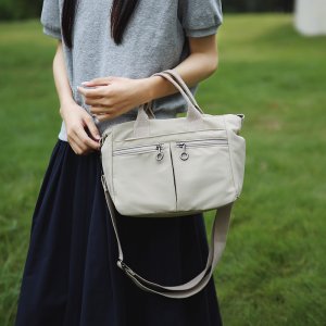 手提げバッグ レディース 斜め掛け ショルダーバッグ 通勤バッグ トートバッグ 2way ナイロンバッグ 大容量 大学生 高校生 手持ち 肩掛 鞄（1ヶ）