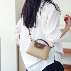 斜挎包 レディース用 2wayバッグ ナイロン素材 軽量設計 通勤 旅行 お洒落で使いやすい（1ヶ）