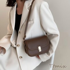 ミニショルダーバッグ レディース 小さめバッグ斜めがけバッグ 斜めがけ 大人 ショルダーバッグ ミニバッグ 軽量 小さめ ミニ 革 自立 四角い（1ヶ）