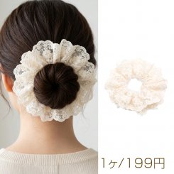 シュシュ オフホワイト 透け感 レース フラワーモチーフ 髪飾り 髪留め ヘアゴム ヘアアクセサリー（1ヶ）