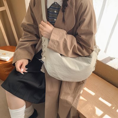 ショルダーバッグ レディース 大容量トートバッグ 帆布 通勤 旅行 シンプルで使いやすい（1ヶ）